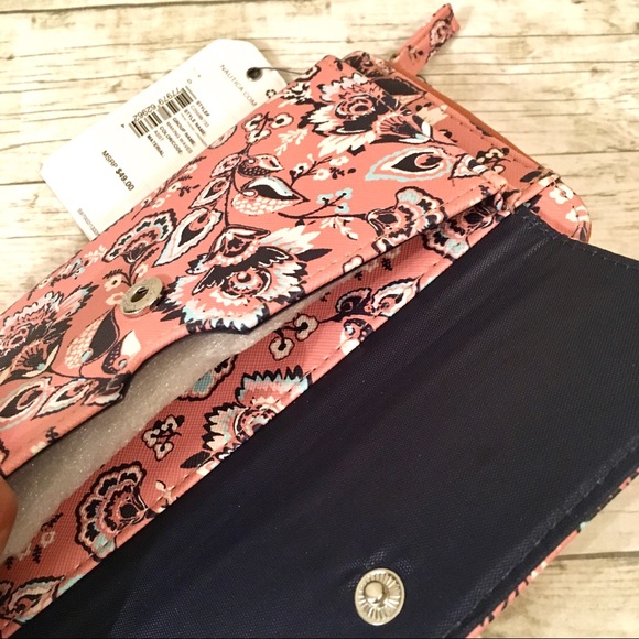 Nautica Wallet Zip Around - Pink Floral Design - Picture 4 of 6